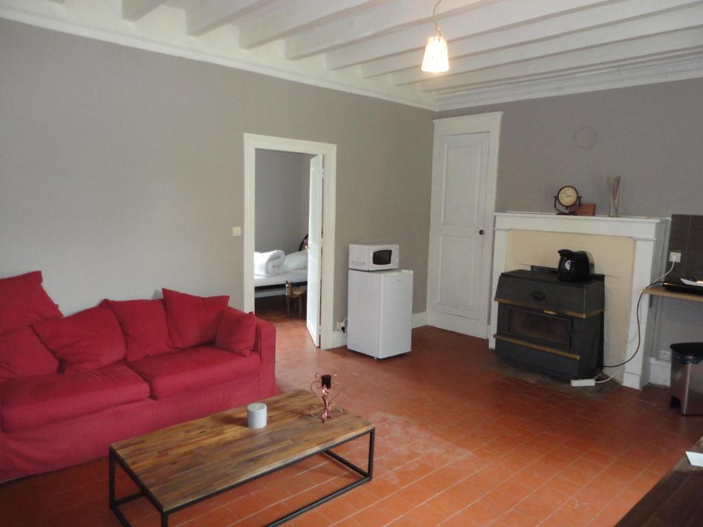 Le Chateau De La Brosse Bed and Breakfast Brinay  Rum bild